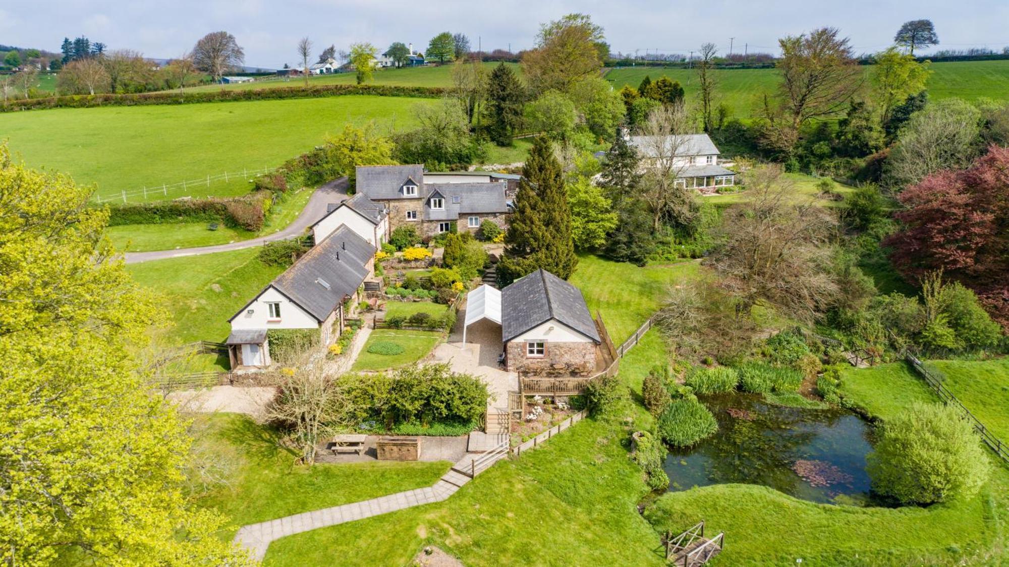 Rose Cottage Wheddon Cross Minehead Exterior photo